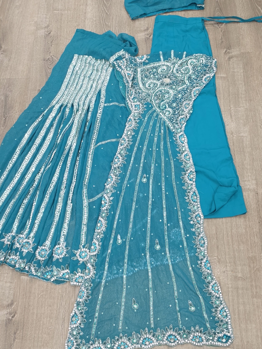 Indian Saree (3 pieces)